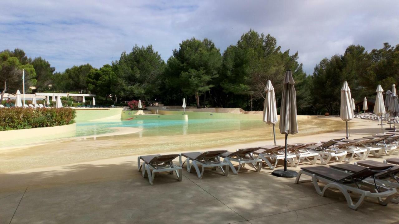 Charmant T2 Climatise Avec Belle Vue , Golf De Pont-Royal Mallemort Exterior photo